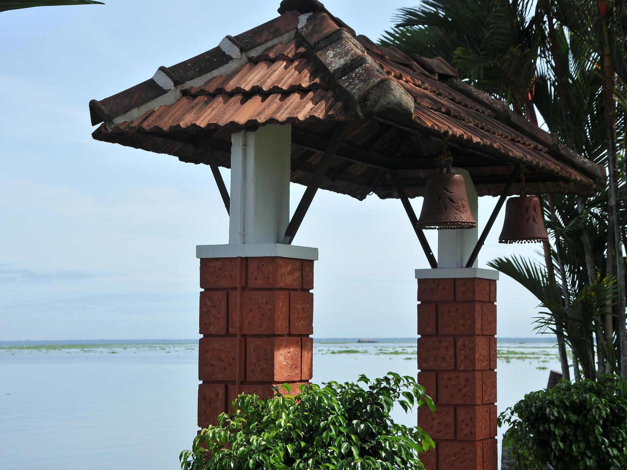 Paradise Resort Kumarakom Luaran gambar