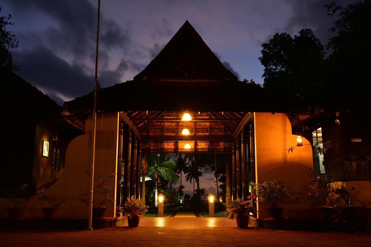 Paradise Resort Kumarakom Luaran gambar