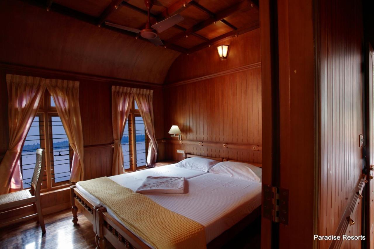 Paradise Resort Kumarakom Luaran gambar