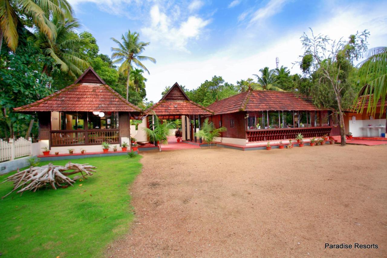 Paradise Resort Kumarakom Luaran gambar