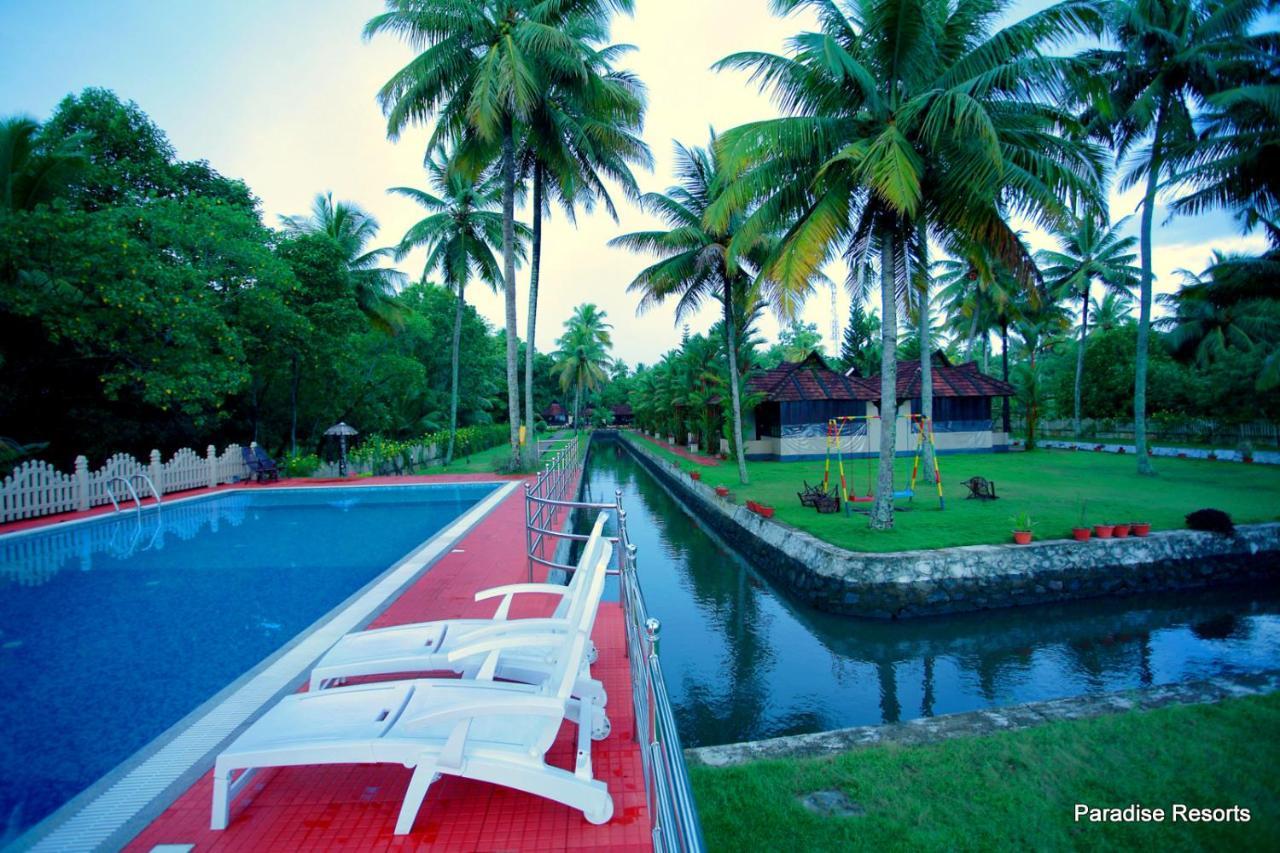 Paradise Resort Kumarakom Luaran gambar